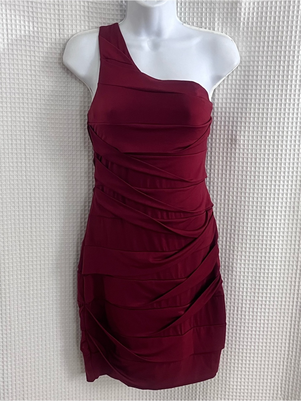 Body Central One-Shoulder Ruched Wine Dress size large